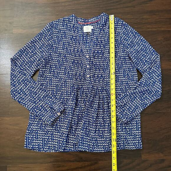 HD in Paris Kaveri blue & white print long sleeve henley top size 4 - Picture 10 of 12